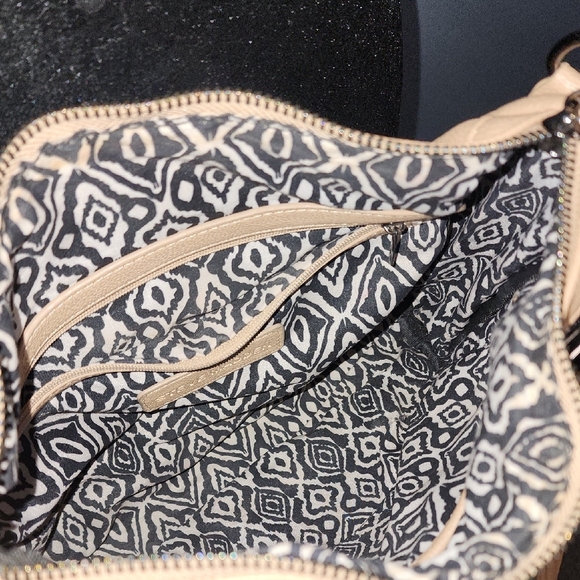 Steve Madden Beige Quilted Crossbody Bag - Picture 5 of 8